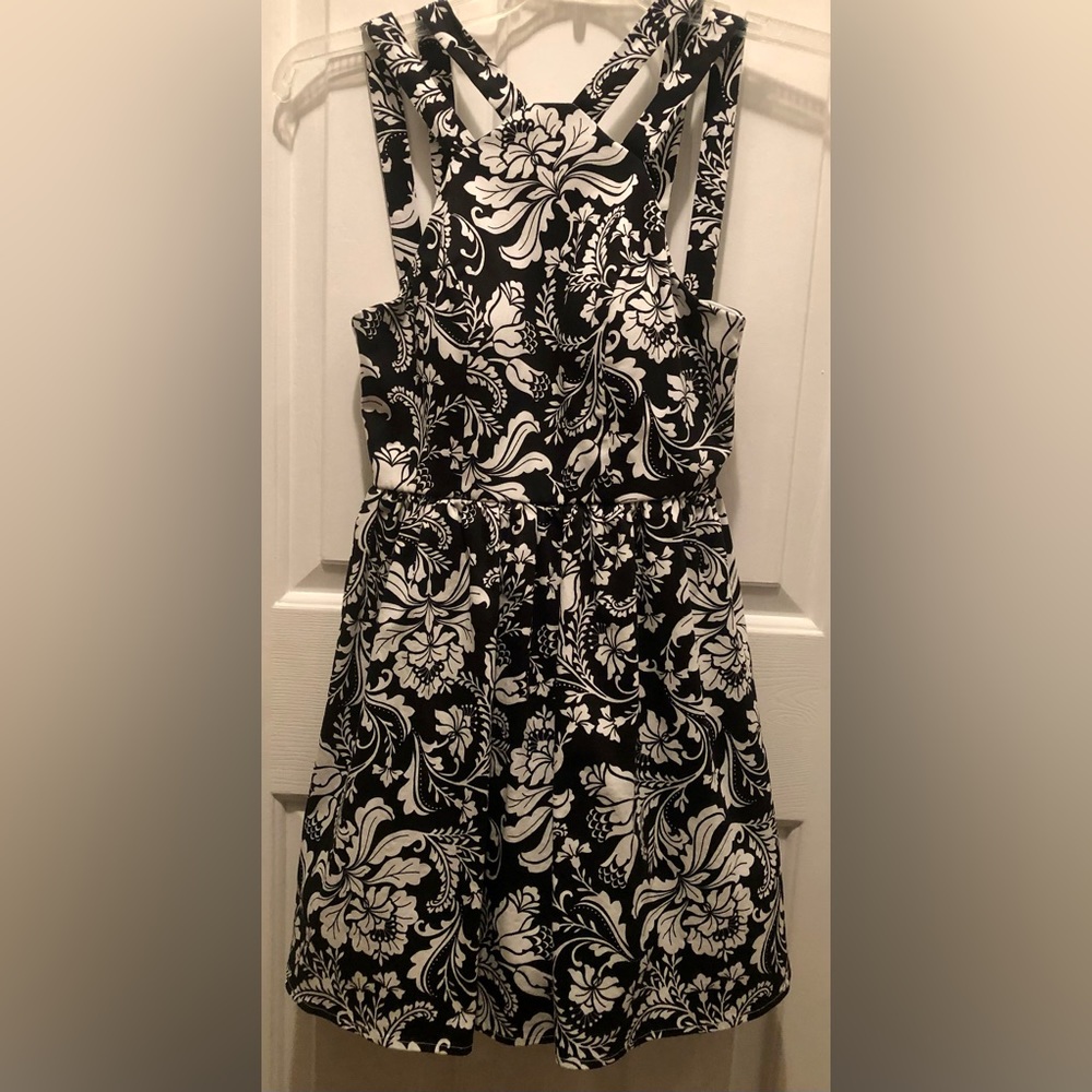 Emerald Sundae Dress Sleeveless Black and White Lined Tulle Juniors Size 3